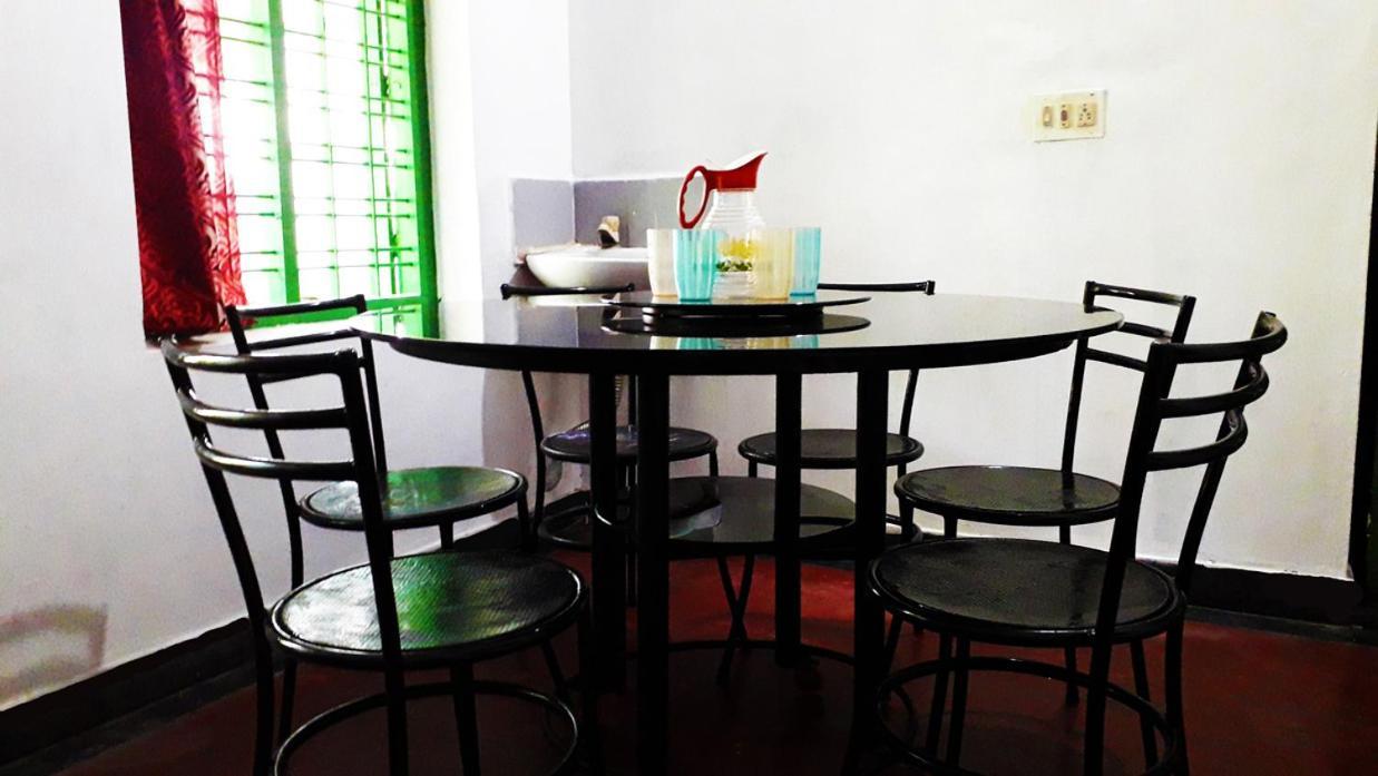 Seenu'S Pg Accommodation Palakkad Bagian luar foto